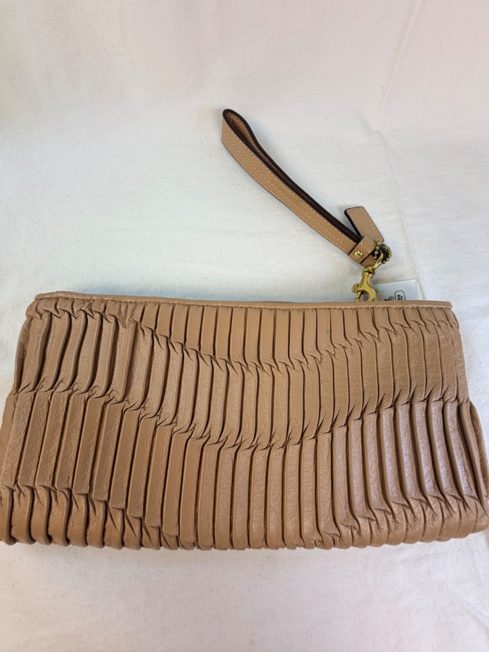Coach Madison Gathered Leather Zip Clutch In Cappuccino & PURPLE interior - Picture 5 of 8